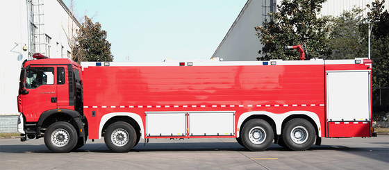 Sinotruk HOWO 25T mousse d'eau de lutte contre les incendies de bonne qualité camion véhicule spécialisé Chine usine