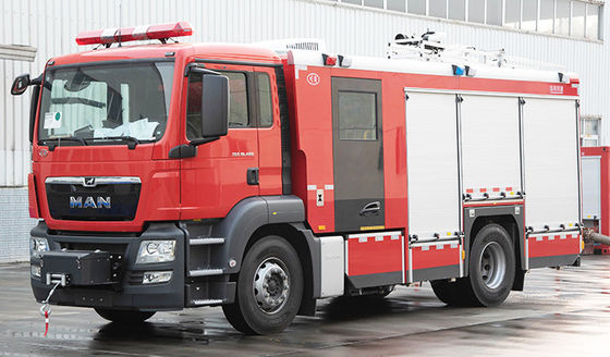 MAN 4T Petit réservoir de mousse d'eau moteur d'incendie Prix du véhicule spécialisé China Manufacturer
