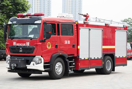 Sinotruk HOWO 6T CAFS réservoir de mousse d'eau moteur de pompiers spécialisé prix du véhicule Chine Manufacturer